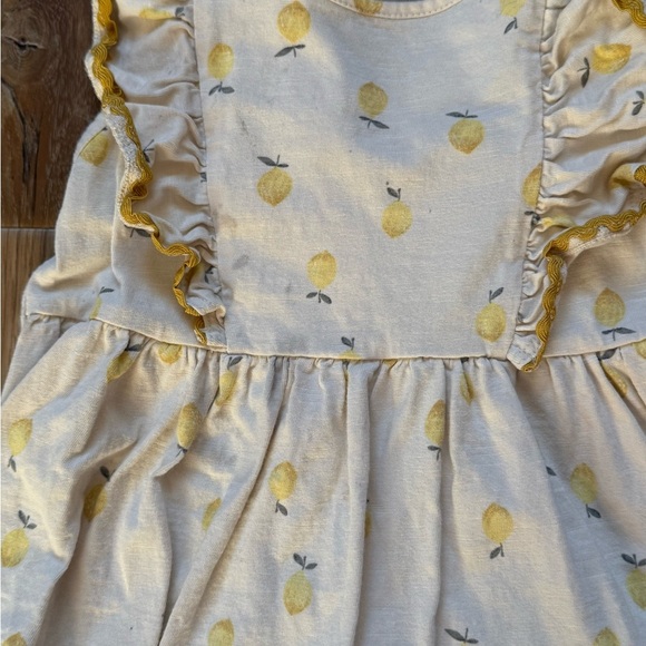 🍋 Charming Lemon Print Ruffle Dress for Kids - Picture 3 of 4